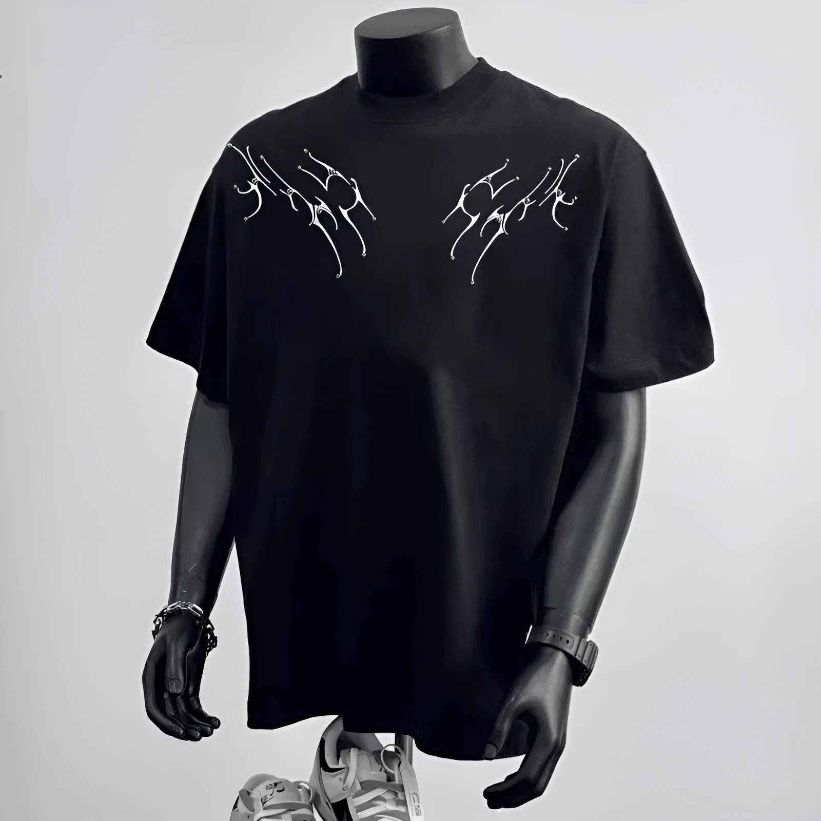 Men's black and white loose fit cotton t-shirt with letter print for business casual wear