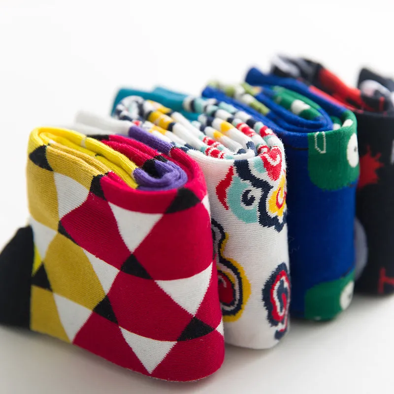 Funny chicken geometry pattern cotton socks for men and women, short novelty casual socks in multiple colours.