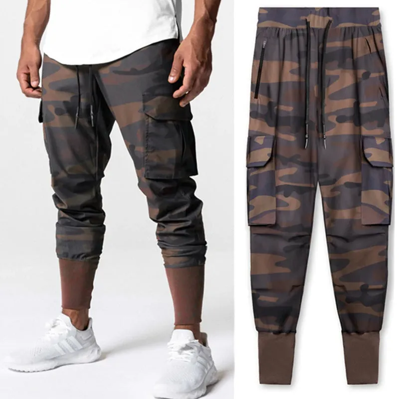 Men's camo woven fitness leggings in black camouflage, loose thin fabric for gym and running