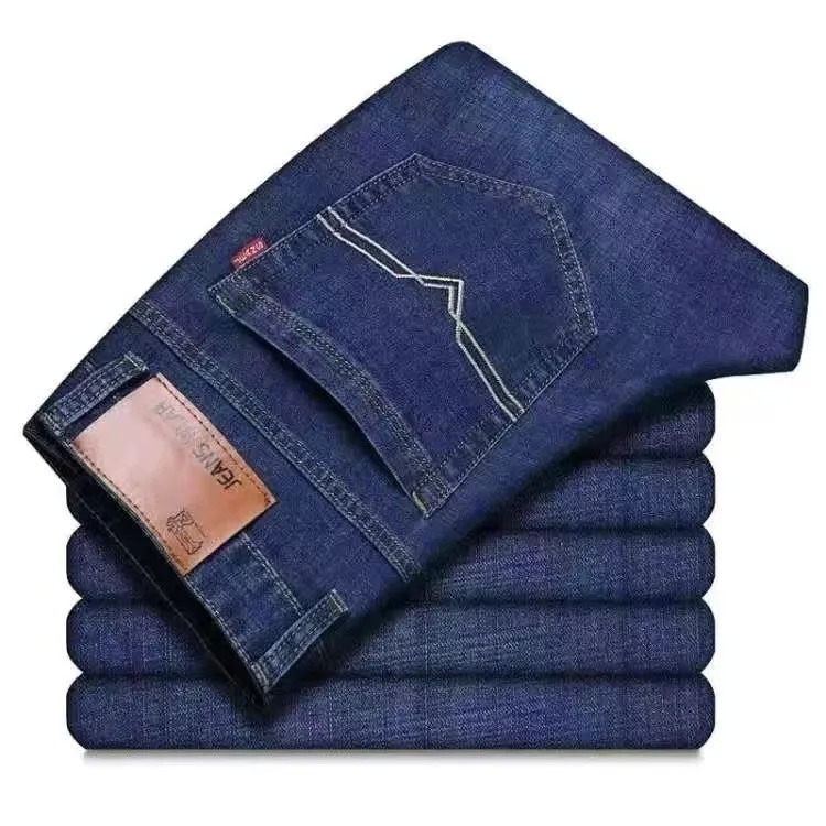 Men's elastic straight tube loose casual jeans in blue denim with straight leg and loose fit