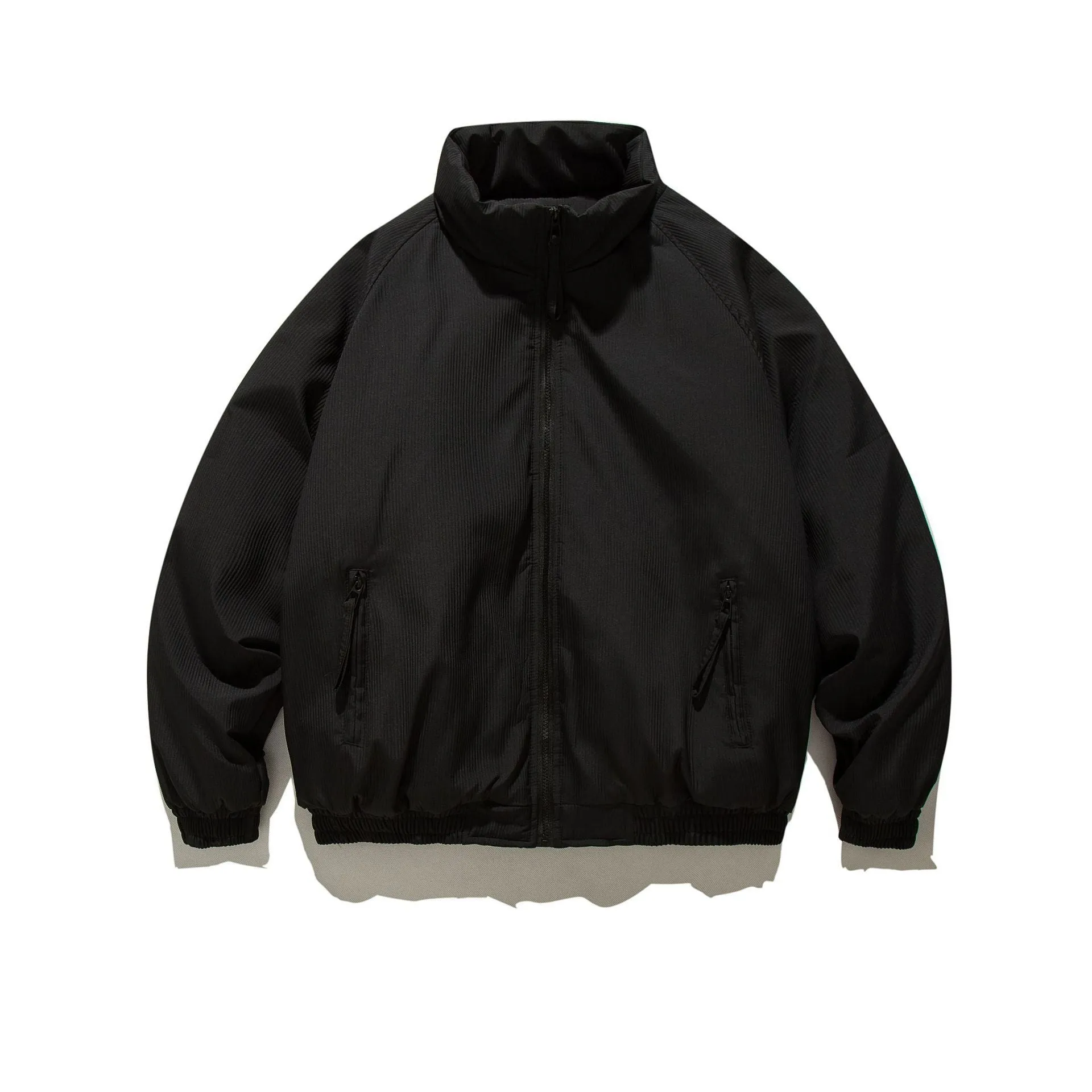Loose cotton-padded coat for men and women in black with zipper pockets