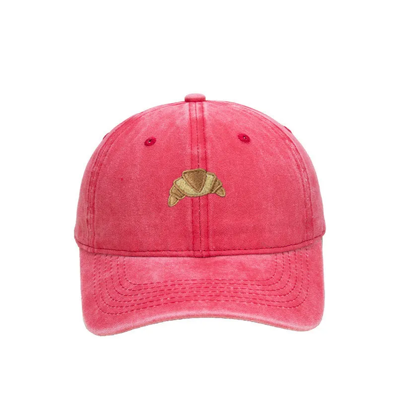 Washed cotton adjustable baseball cap in dome crown style for men and women outdoor leisure