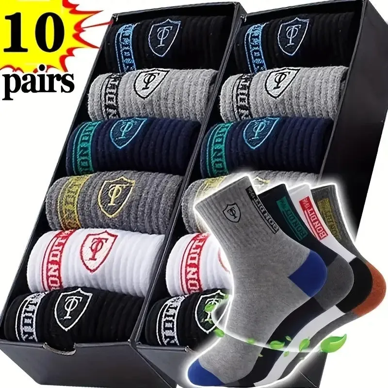 Sports mid-calf basketball deodorant men's socks in tube style with simple design and breathable fabric.
