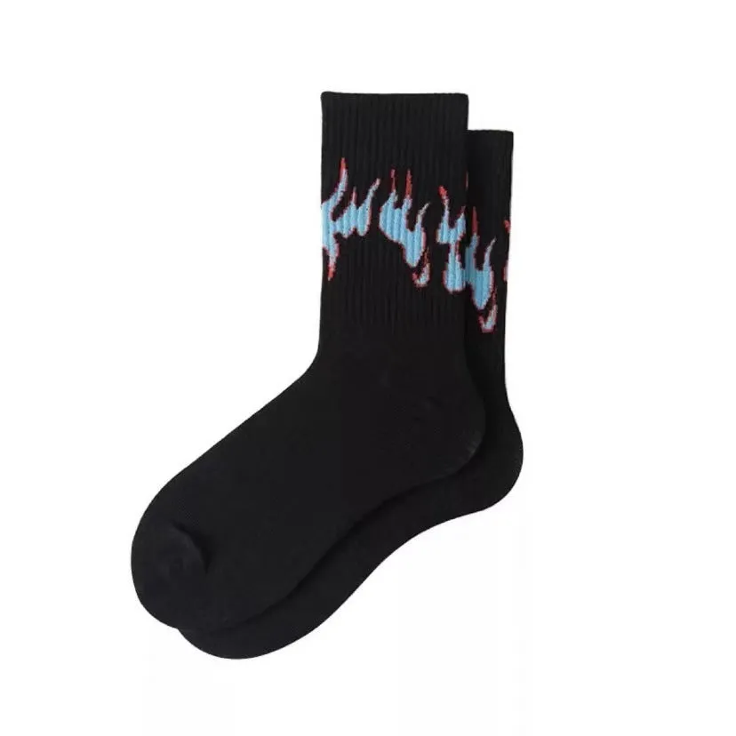 New Flame pure cotton sports socks for men and women in black and blue colour