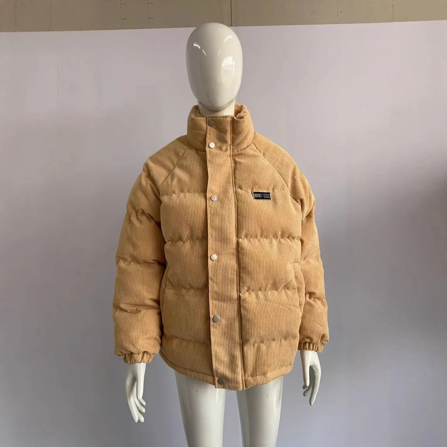 Men's thick corduroy jacket with cotton lining, long sleeves, striped pattern in khaki colour