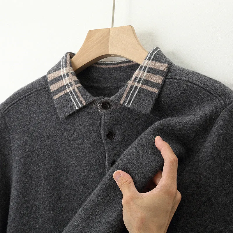 Men's loose-fit cashmere knitted pullover in coffee, with lapel collar and long sleeves, front view.