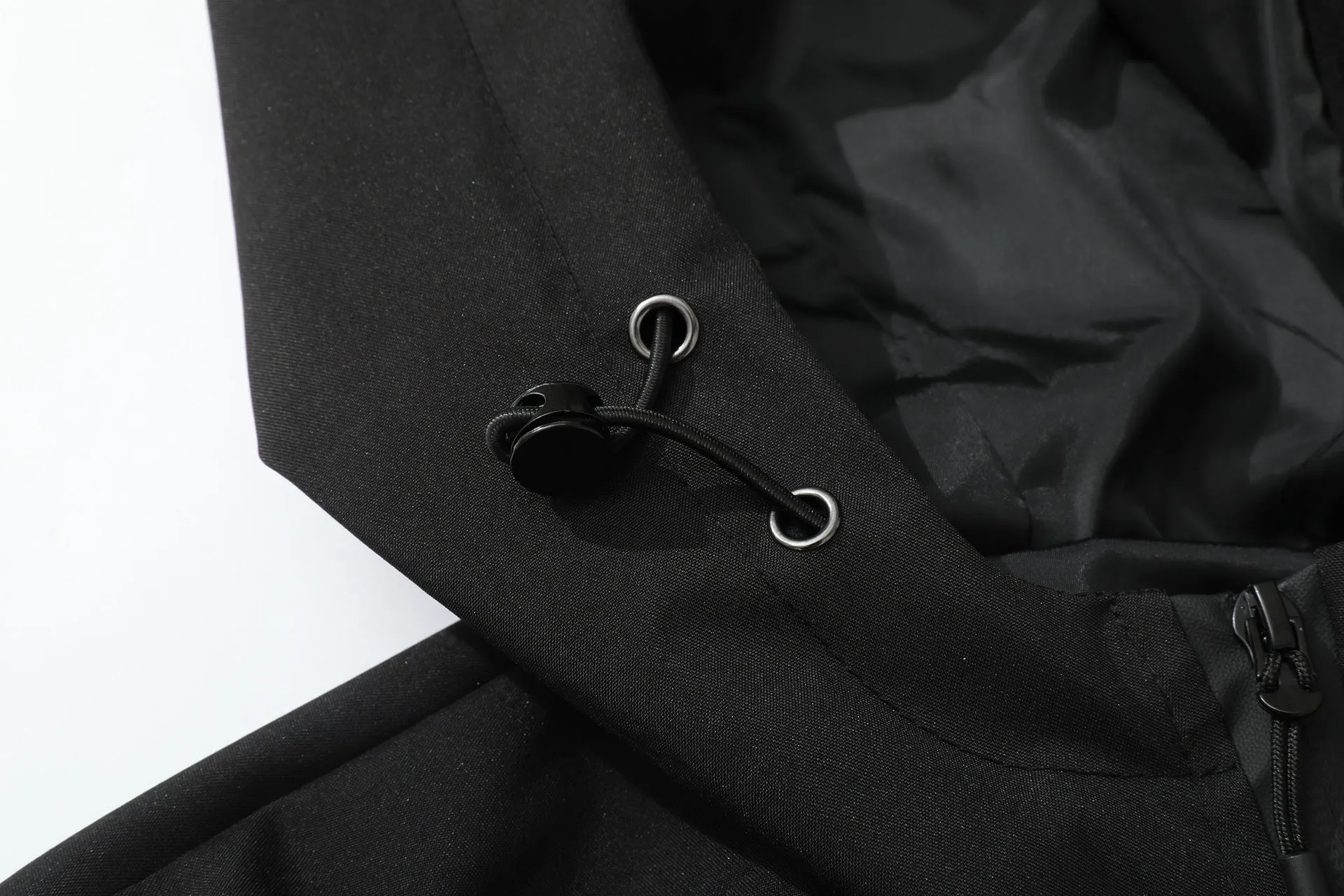 Outdoor wild jacket in black, long sleeves, 100% polyester for spring and autumn wear