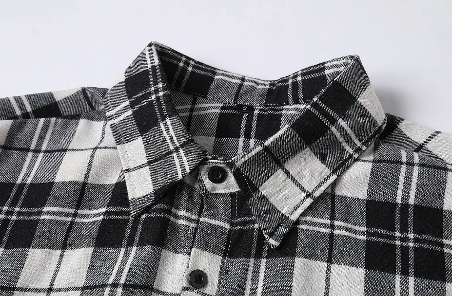 Teenage men's checked long-sleeved casual shirt in offwhite with black and white check pattern