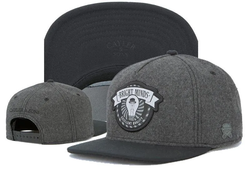 Cotton snapback baseball cap with adjustable back, black colour, side view
