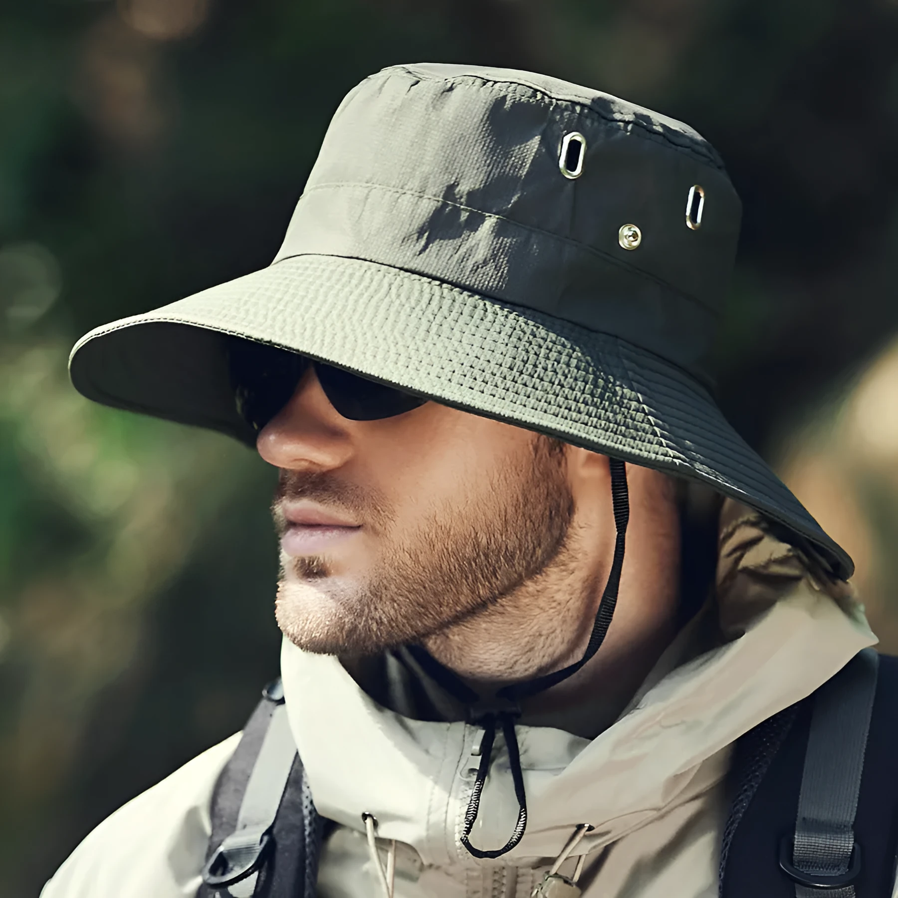 Men's big brim sun hat in khaki colour with dome crown and breathable polyester fabric