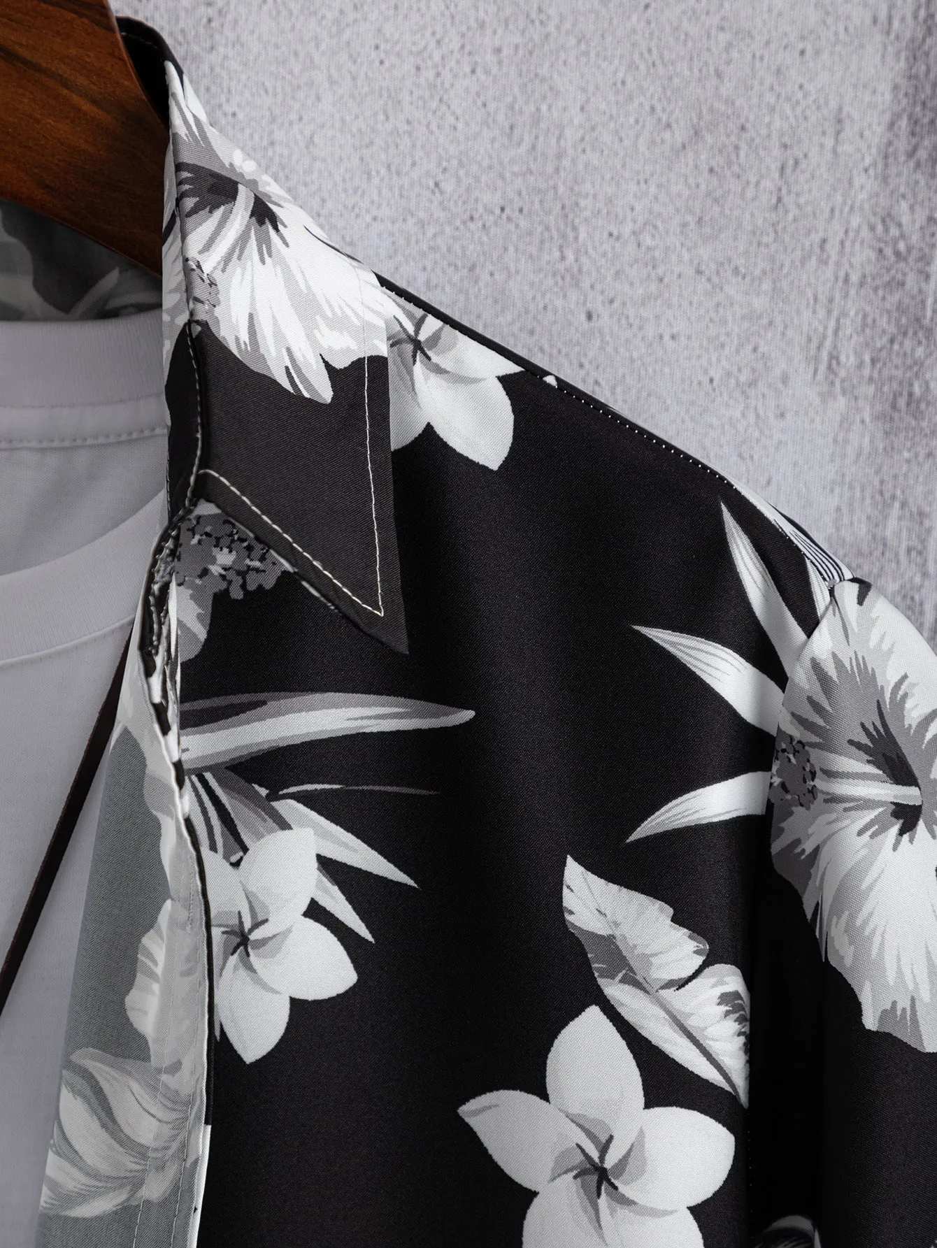 Men's digital printed shirt with colour matching pattern in blue, available in cotton polyester fabric