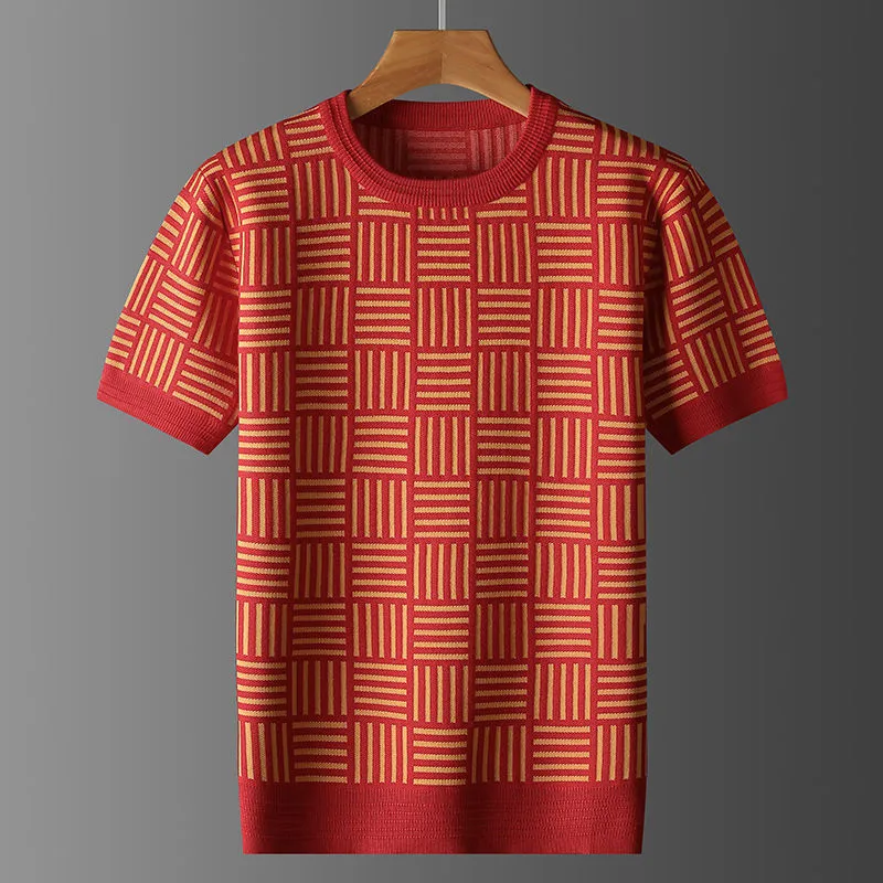 Plus size men's round neck knitwear sweater in brown, short sleeves, pullover style