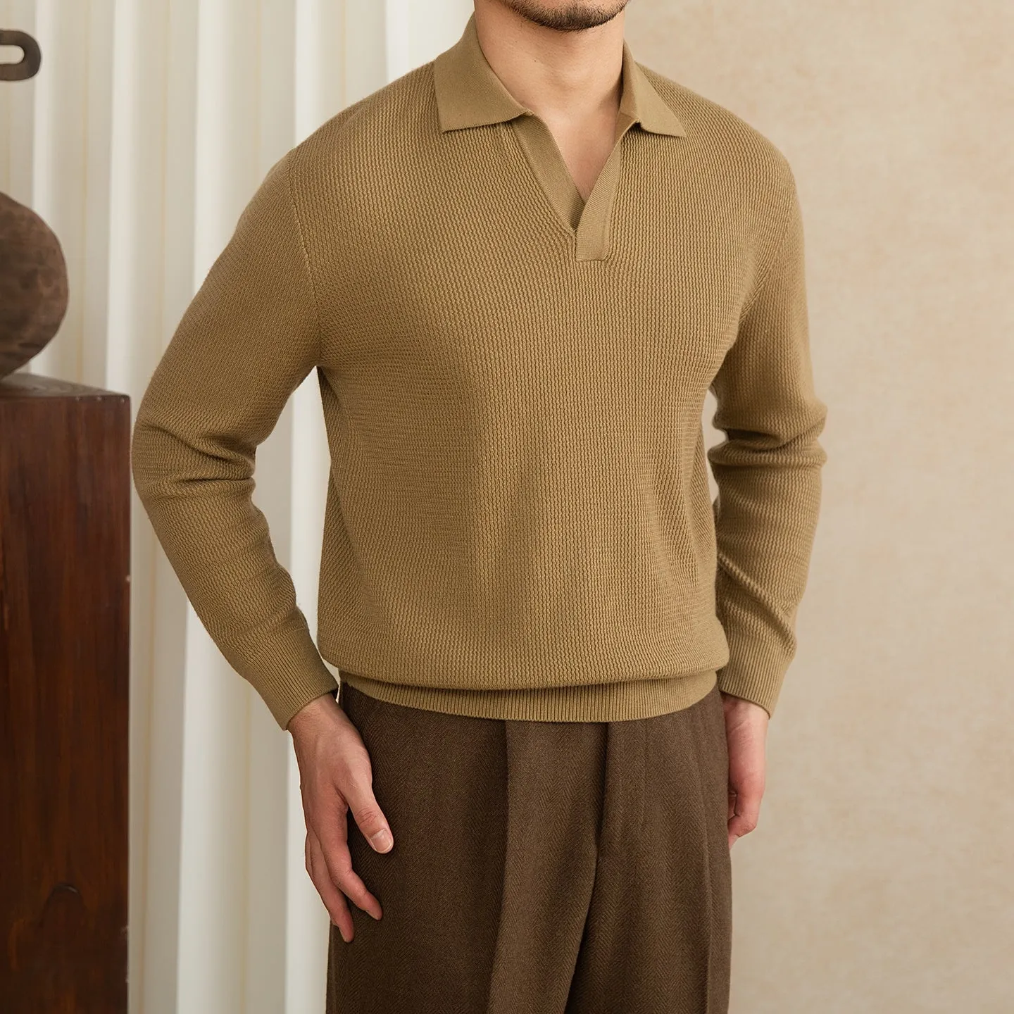 Wool blended slim-fit long-sleeved pullover sweater in Black, M size