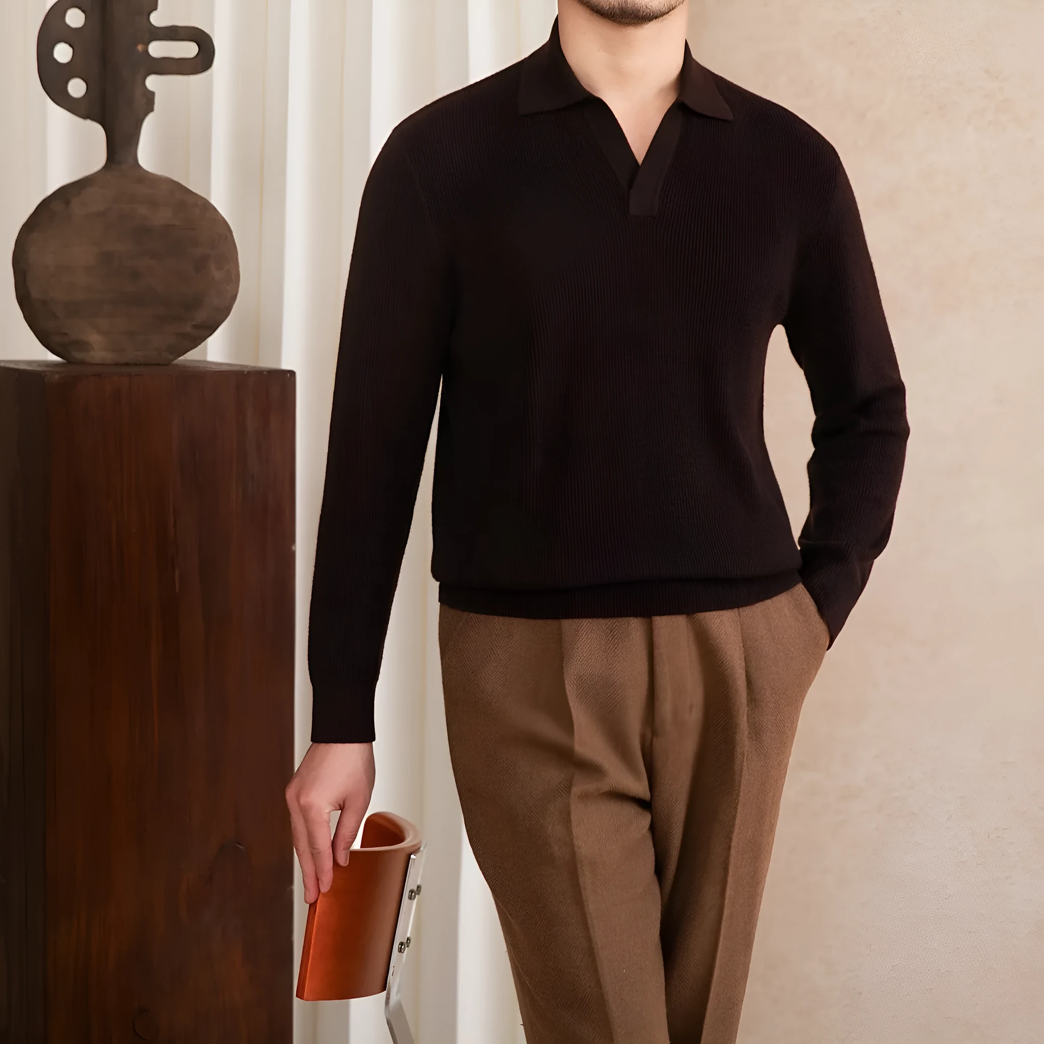 Wool blended slim-fit long-sleeved pullover sweater in Black, M size