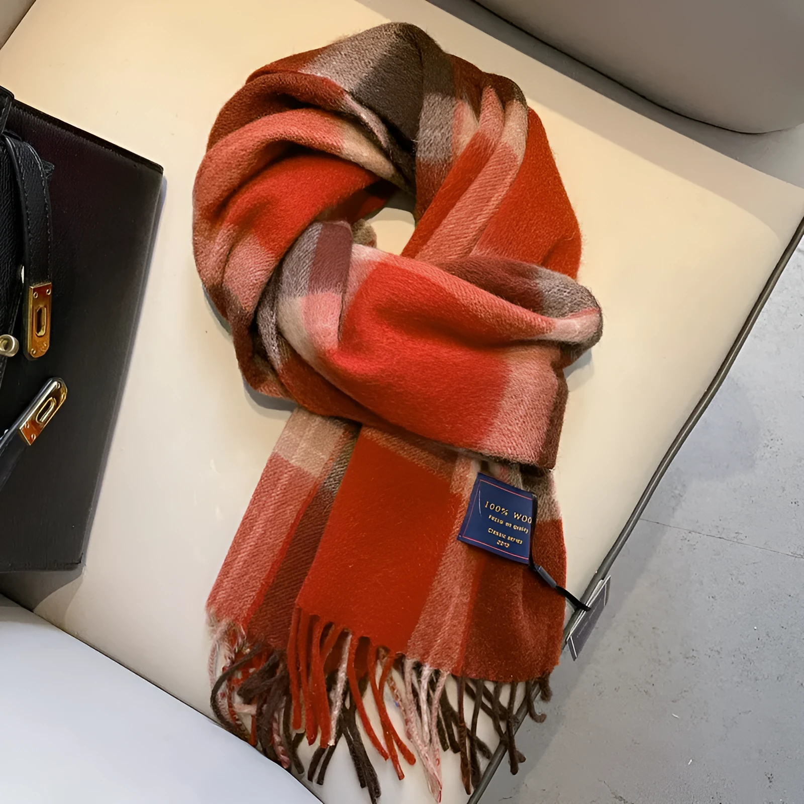 Men's winter wool scarf in red grid pattern, 180x32cm, warp knitting construction