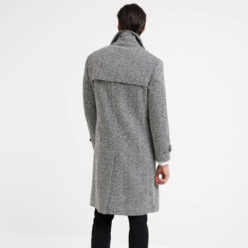 Men's mid-length double-breasted tweed overcoat in light gray woolen fabric with suit collar