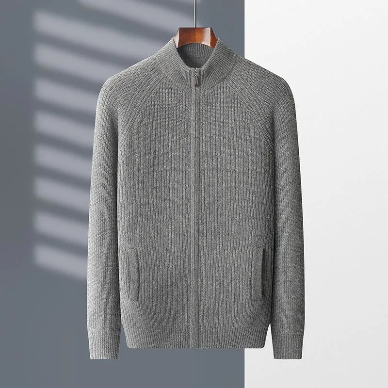 Men's half turtleneck zipper cardigan in solid colour with long sleeves and standard wool yarn construction