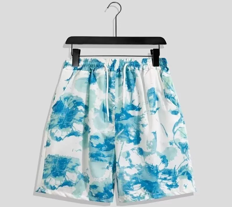 Men's casual geometric printed quick-drying polyester shorts in loose fit, mid waist, drawstring closure