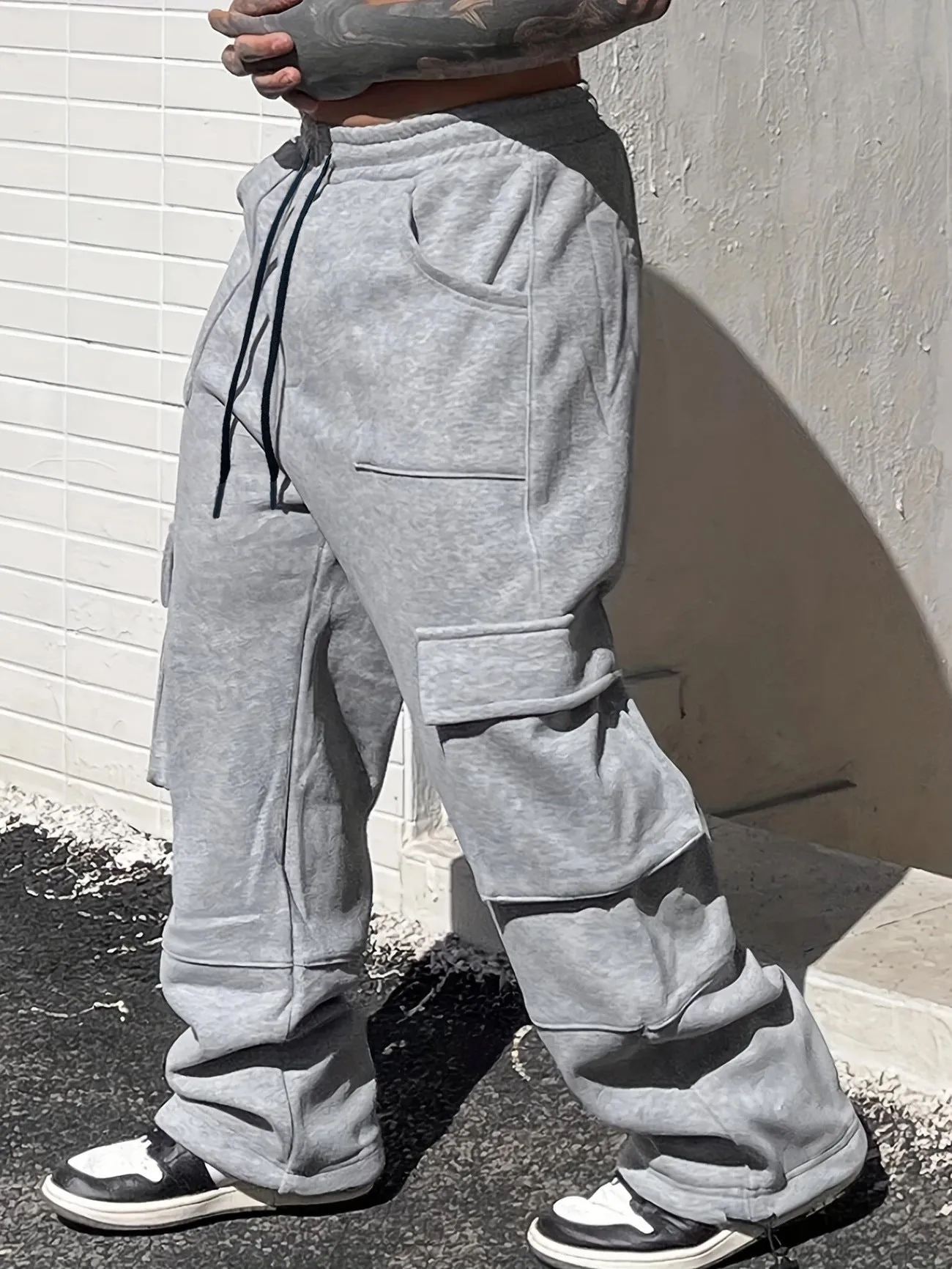 Loose wide leg American gray track sweatpants for teenagers in plus size, black colour, elastic waistband, polyester fibre