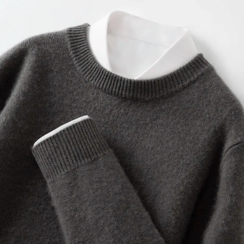 Men's round neck solid colour pullover sweater in slim fit, viscose blend, available in black
