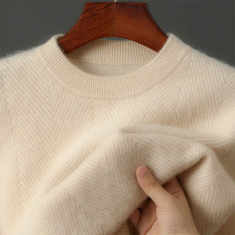 Men's round neck pullover wool knitted sweater in mild beige with long sleeves