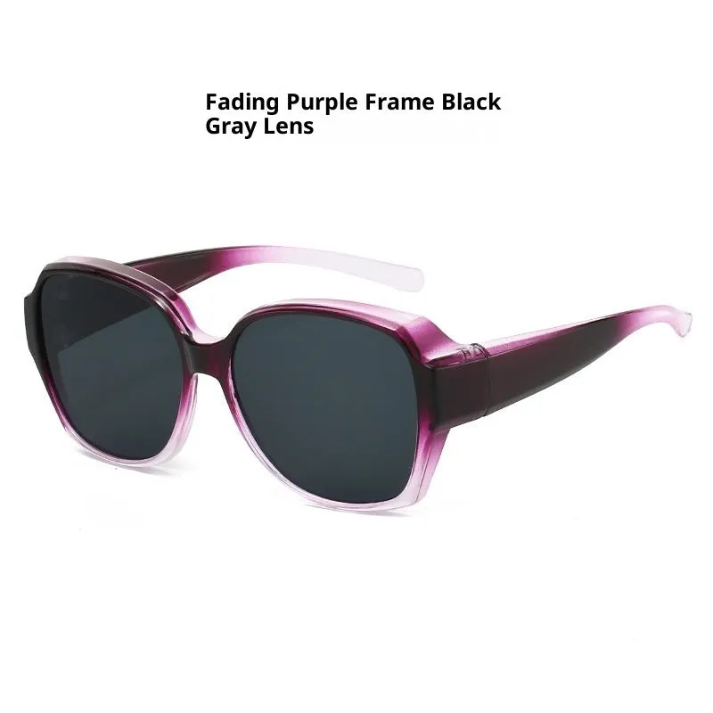 Large rim clip-on polarized sun glasses with black frame and black grey lens UV protection for women driving