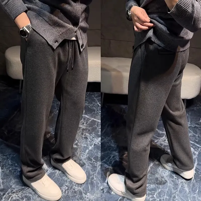 Loose men's cotton-blend sweatpants in solid colour with wide leg and drawstring waist