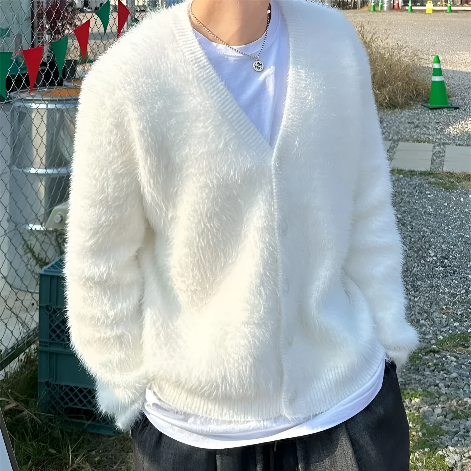 Mohair American Retro V-neck sweater coat in black, loose fit pullover style for teenagers