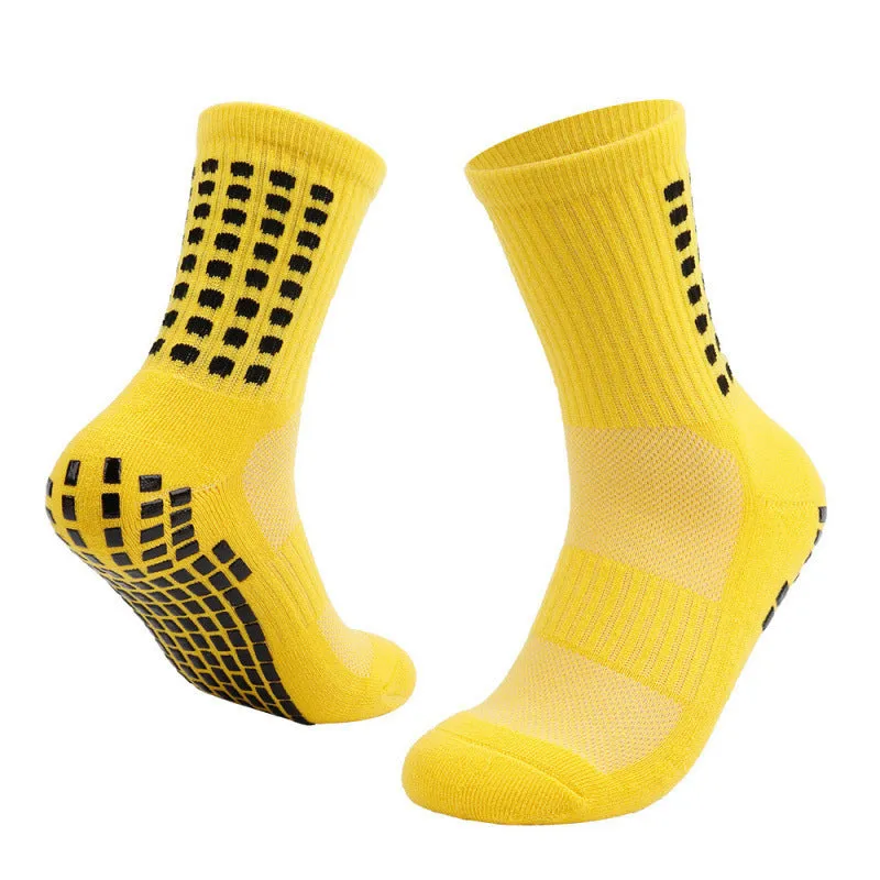 Breathable basketball socks with non-slip rubber studs sole, dot pattern, middle-calf length, available in seven colours