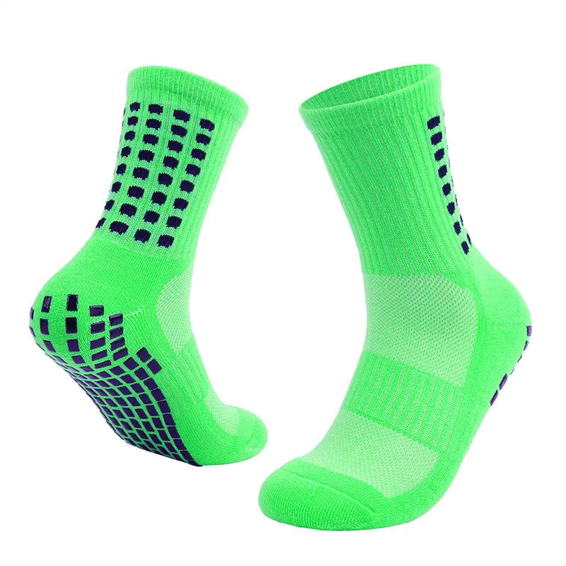 Breathable basketball socks with non-slip rubber studs sole, dot pattern, middle-calf length, available in seven colours