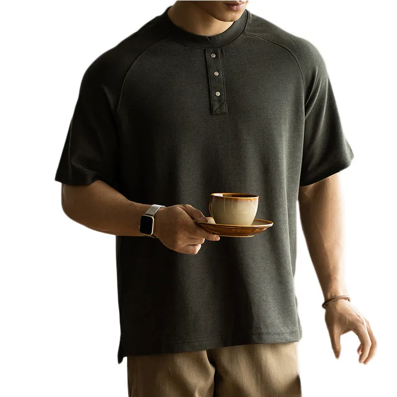 Casual loose top with terry texture fabric and raglan sleeves in three colour options