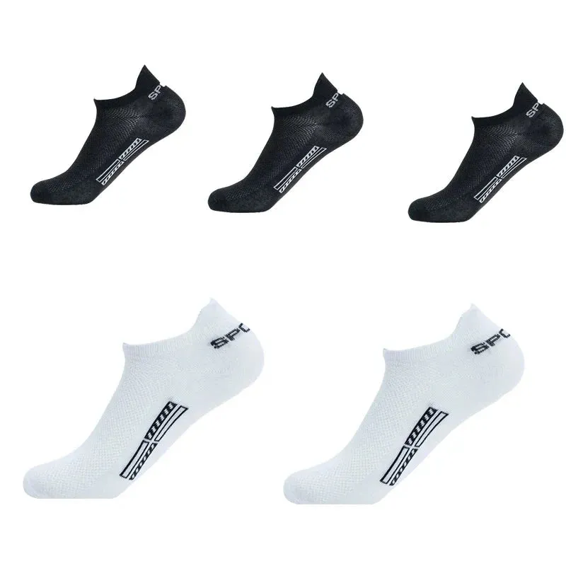 Men's mesh breathable low-cut sports socks in polyester cotton, available in multiple solid colours for exercise