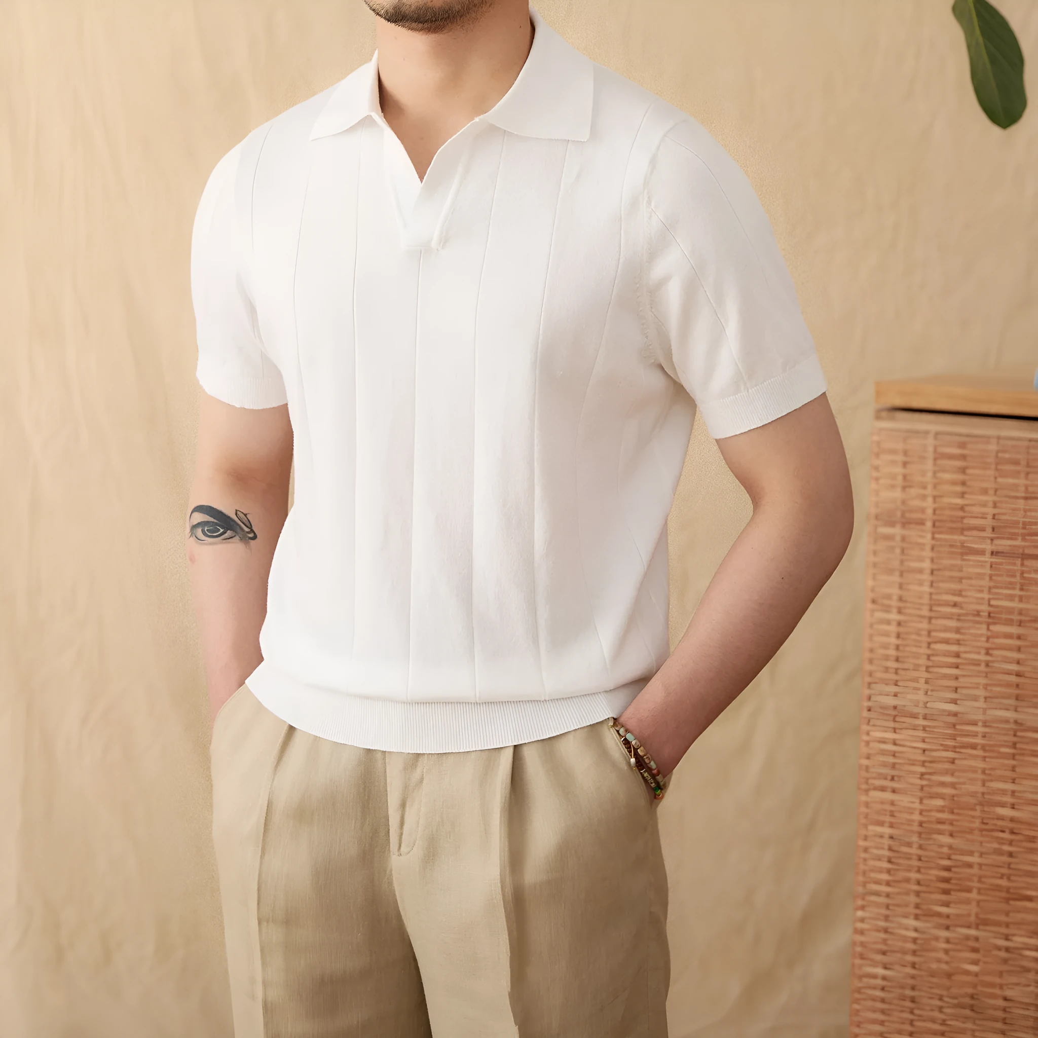 Men's short sleeve polo shirt in cotton-linen blend with sunken stripe texture and seagull collar