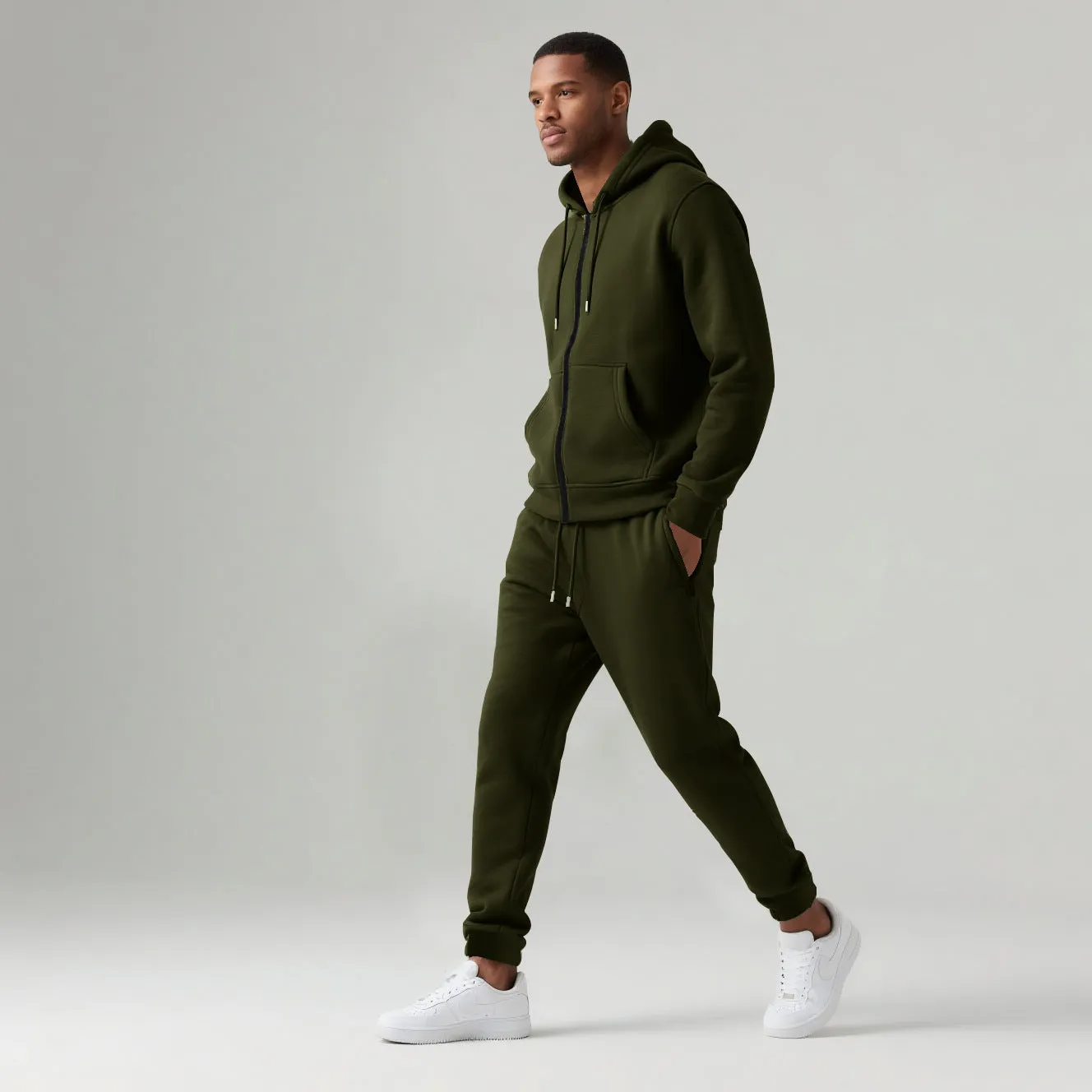 Men's solid colour long-sleeve hooded sportswear set with matching jacket and pants in black cotton polyester blend