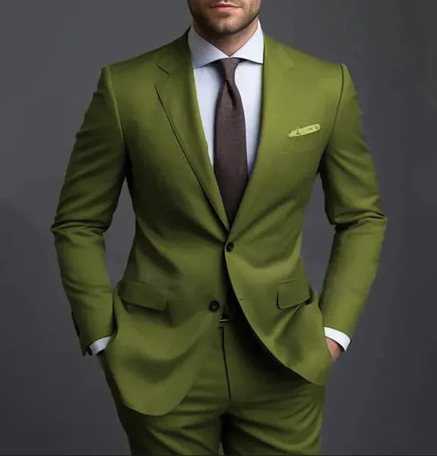 Business casual men's slim fit two-piece suit set in blue with jacket and trousers on mannequin