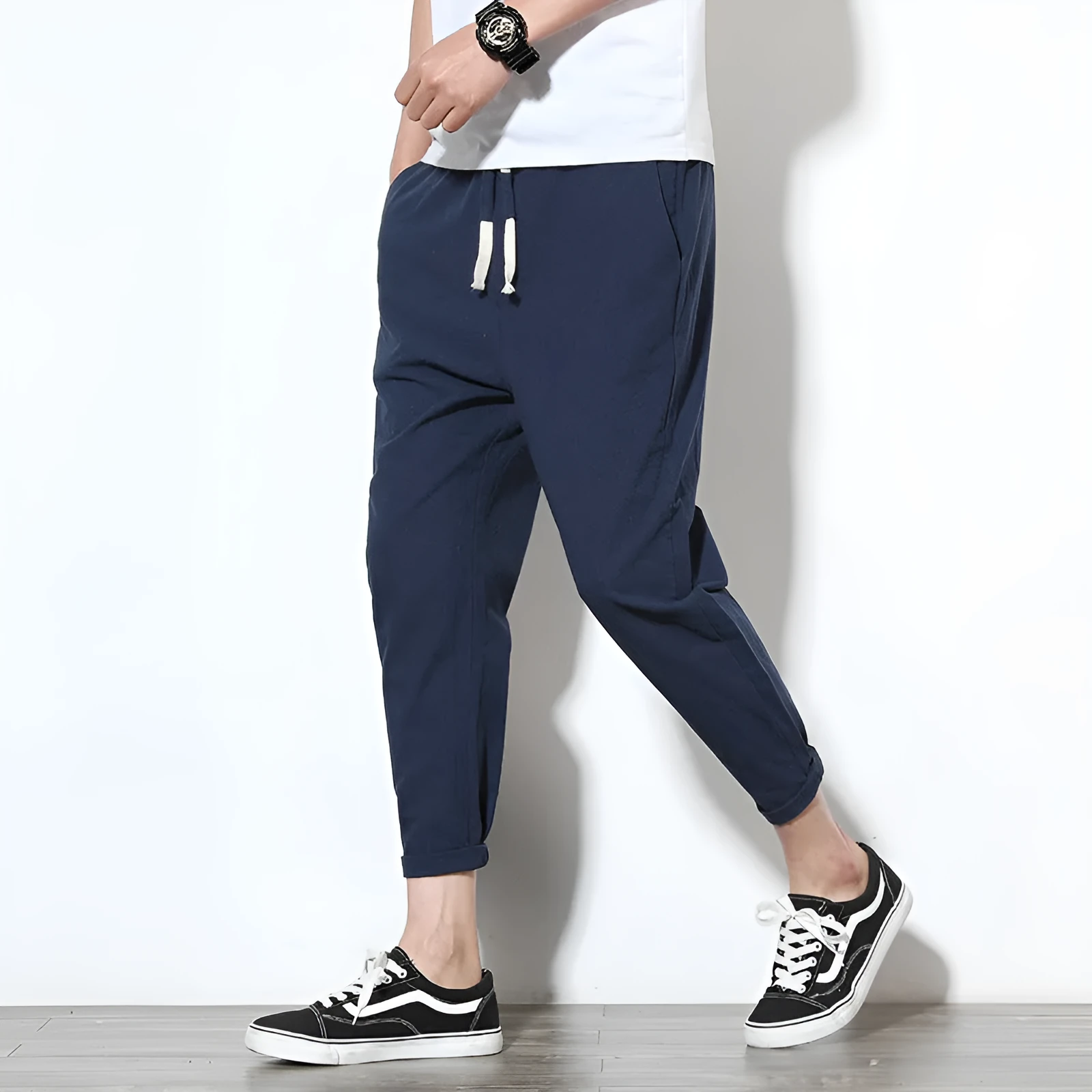 Summer men's loose fit casual trousers in cotton hemp blend with drawstring waist tapered legs nine-tenths length