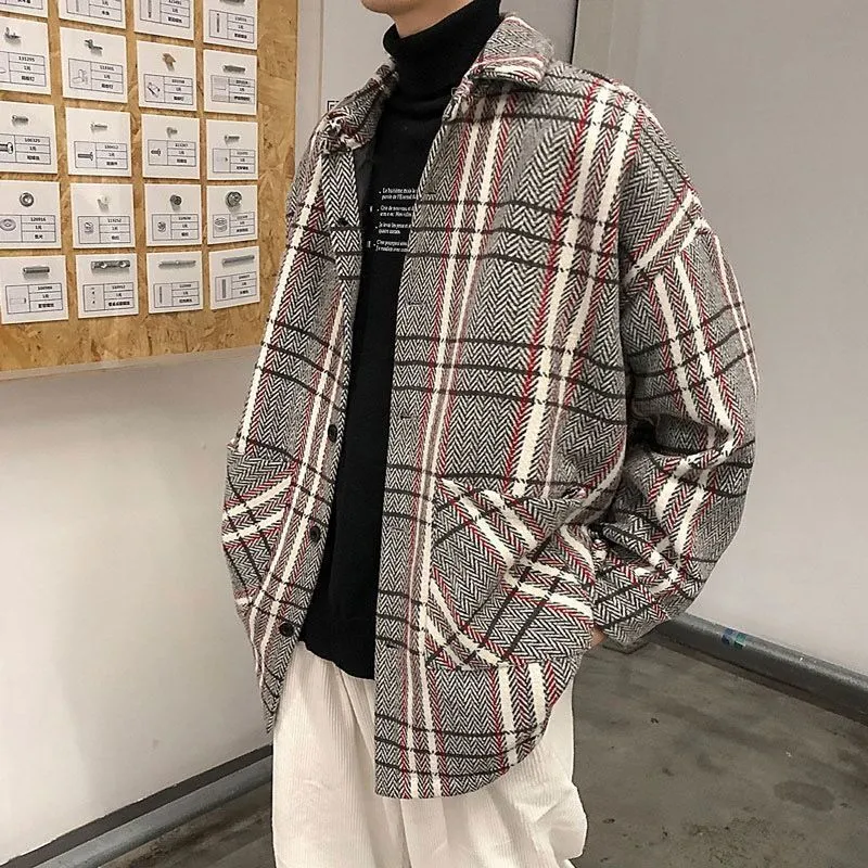 Men's loose fit colour block jacket with top stitching pockets in black and white