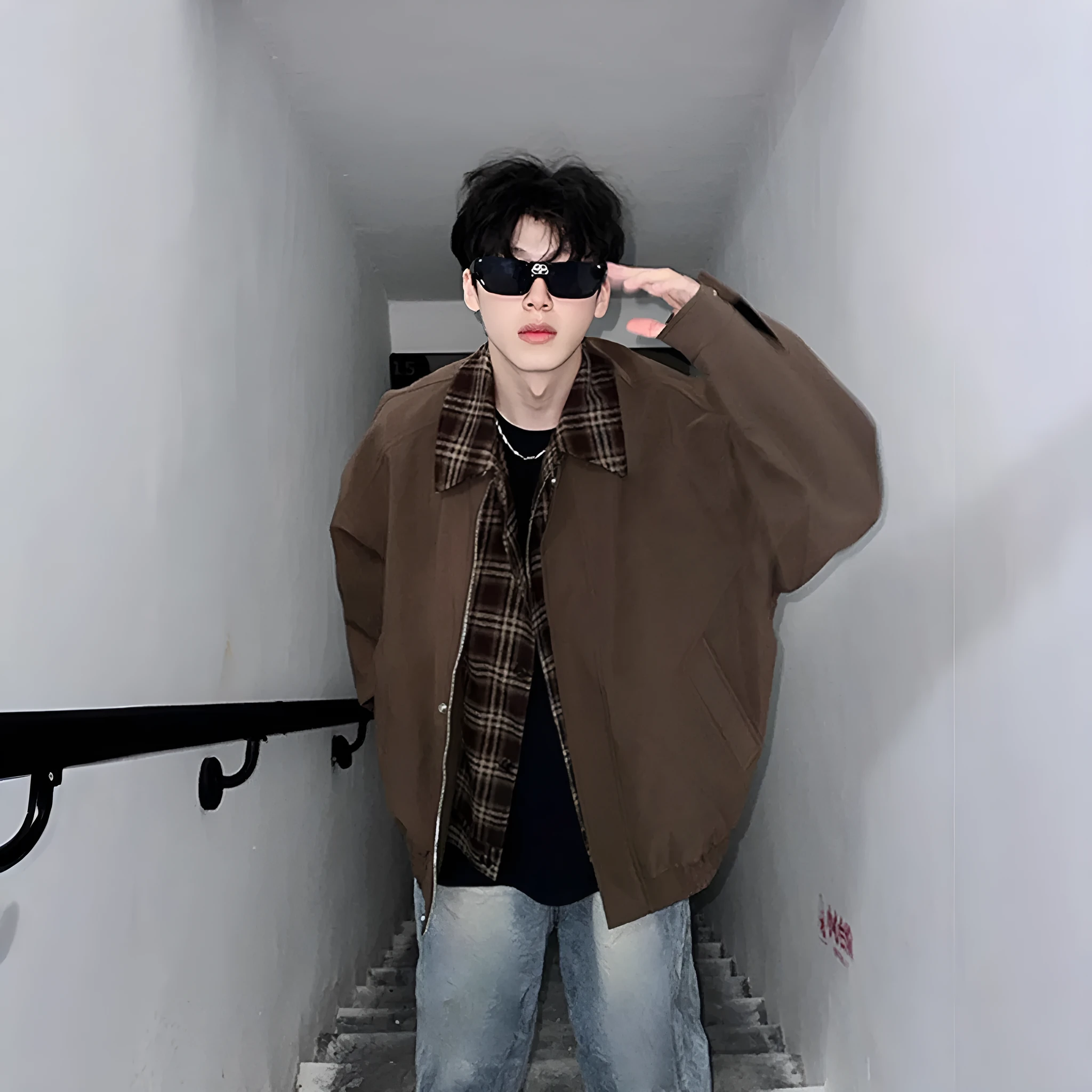 Men's spring-autumn fake two-piece jacket in black, loose fit, with side pockets and long sleeves