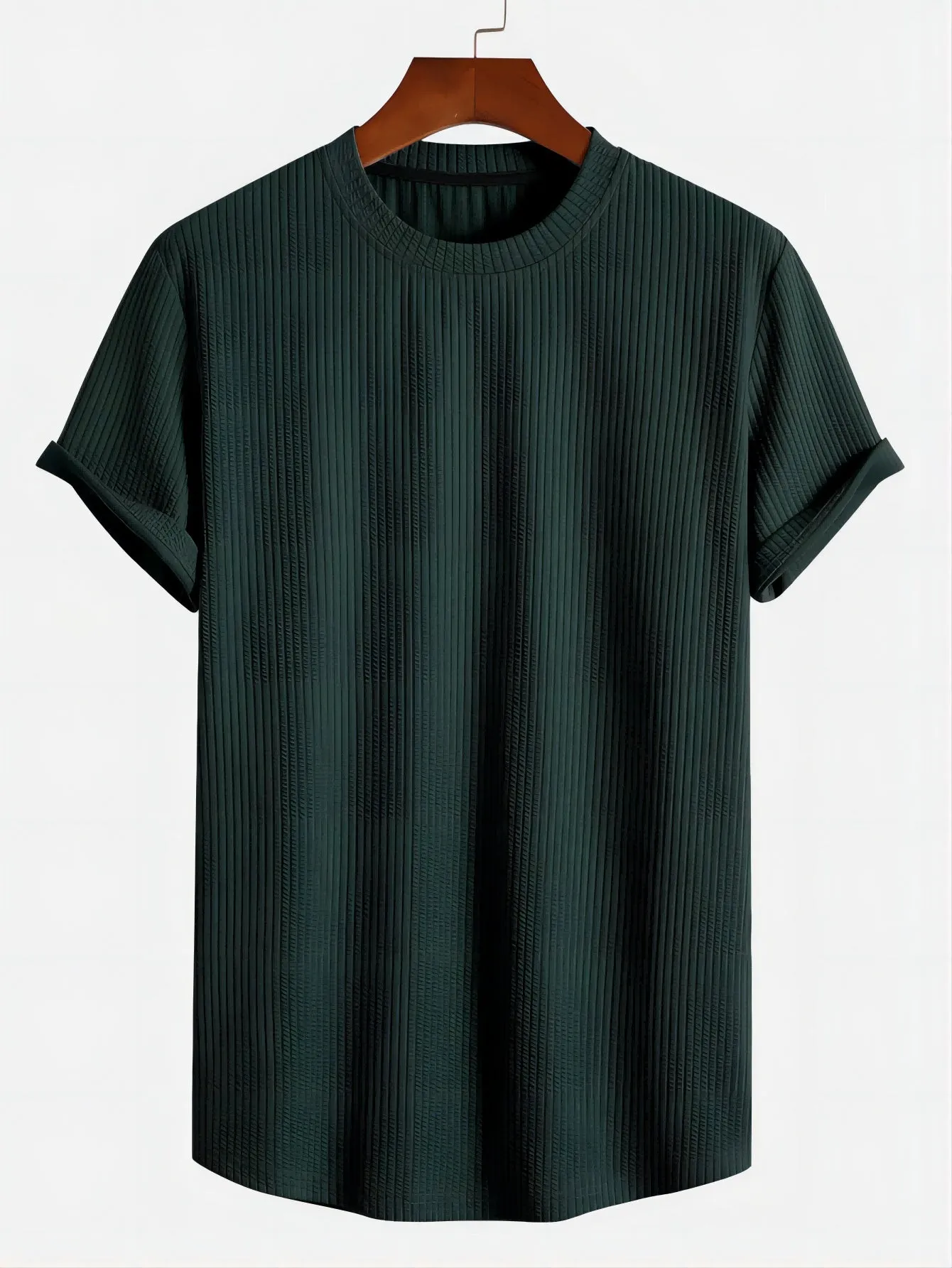 Men's solid colour loose round neck T-shirt in black, size M, on a plain background