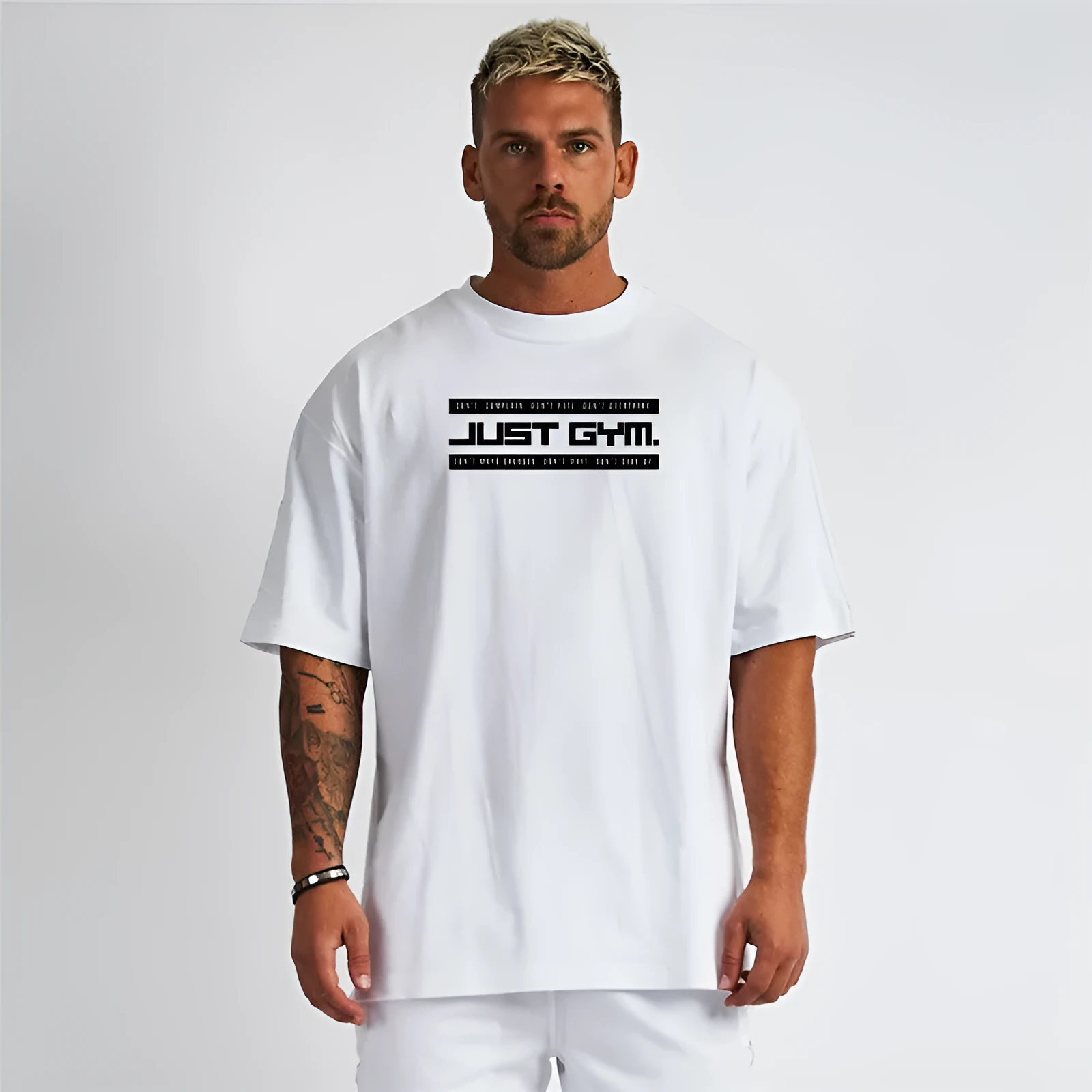 Men's five-point sleeve bodybuilding sports T-shirt in cotton, round neck, black colour, front view