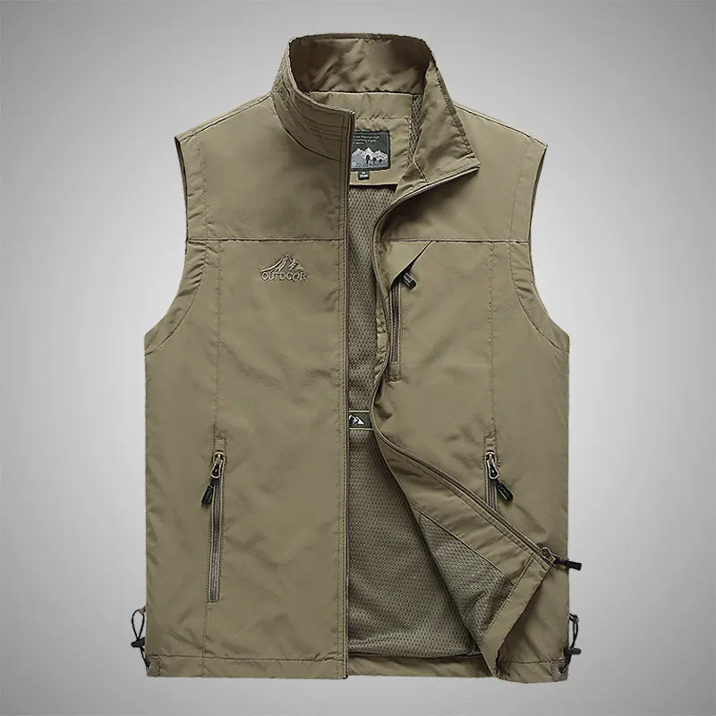 Men's cotton blend nylon outdoor leisure vest in army green with stand-up collar and zipper