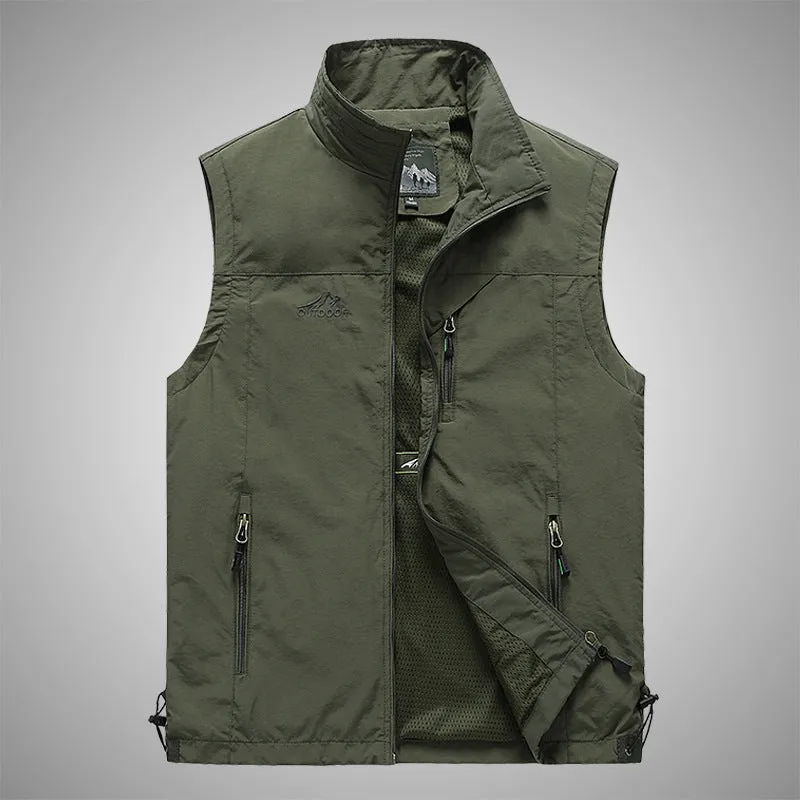 Men's cotton blend nylon outdoor leisure vest in army green with stand-up collar and zipper