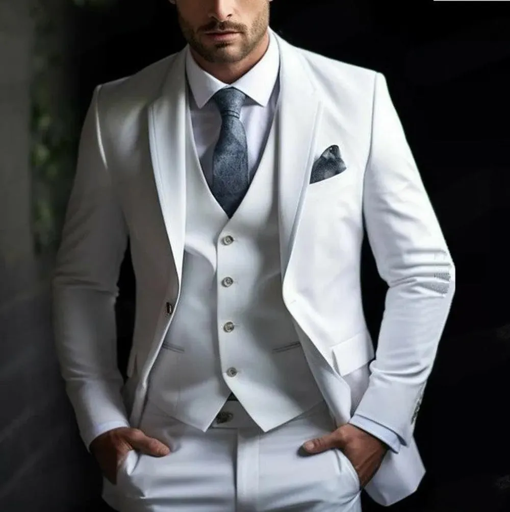 Men's three-piece slim fit suit in solid colour with coat, vest and trousers