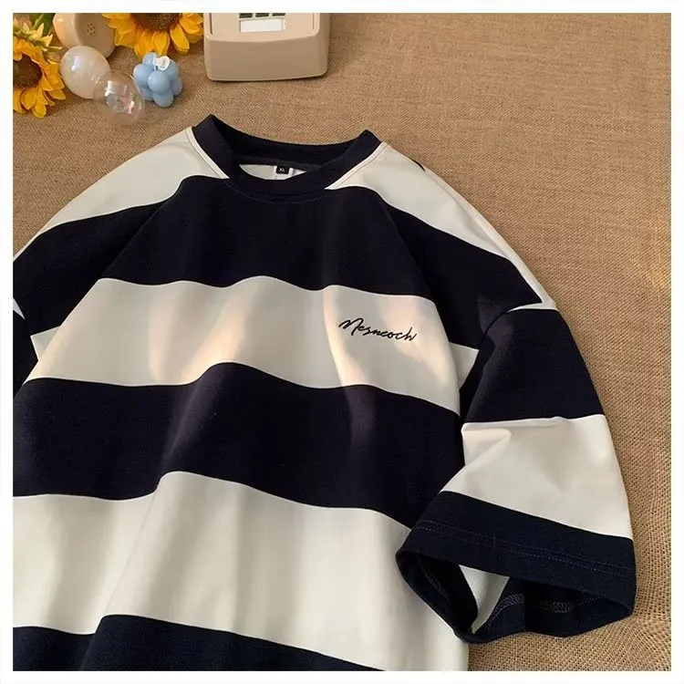 Striped half sleeve shirt in green and white, Japanese-style pullover with loose fit for men.
