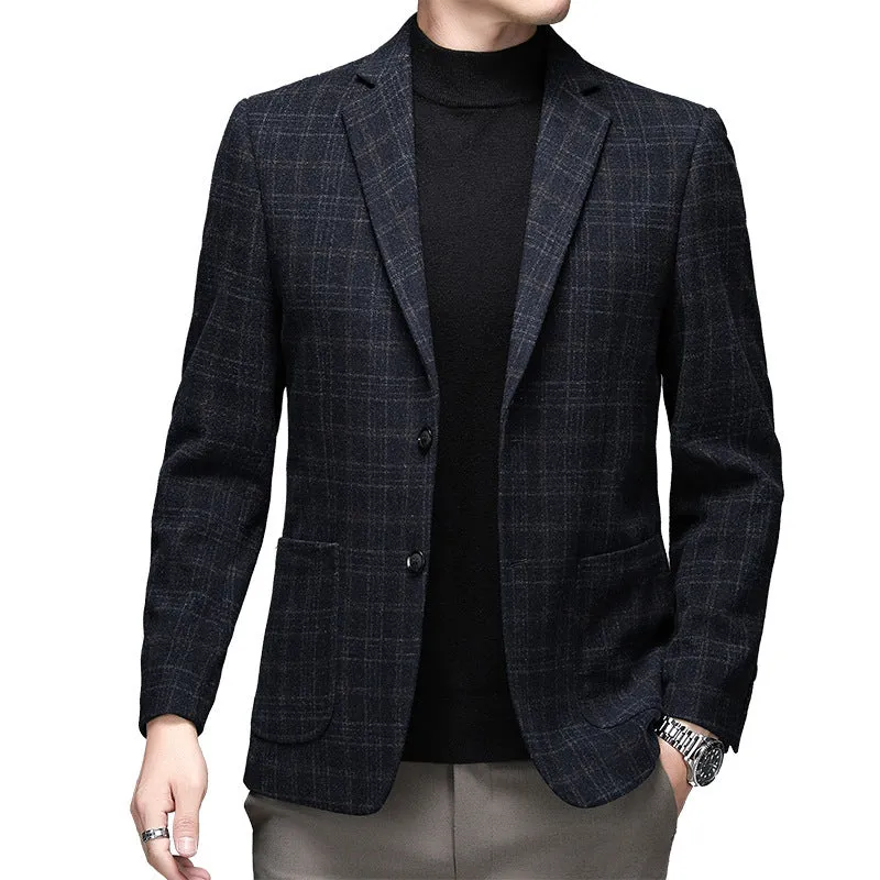 Men's solid colour woolen suit jacket with loose fit and round hem in winter setting.