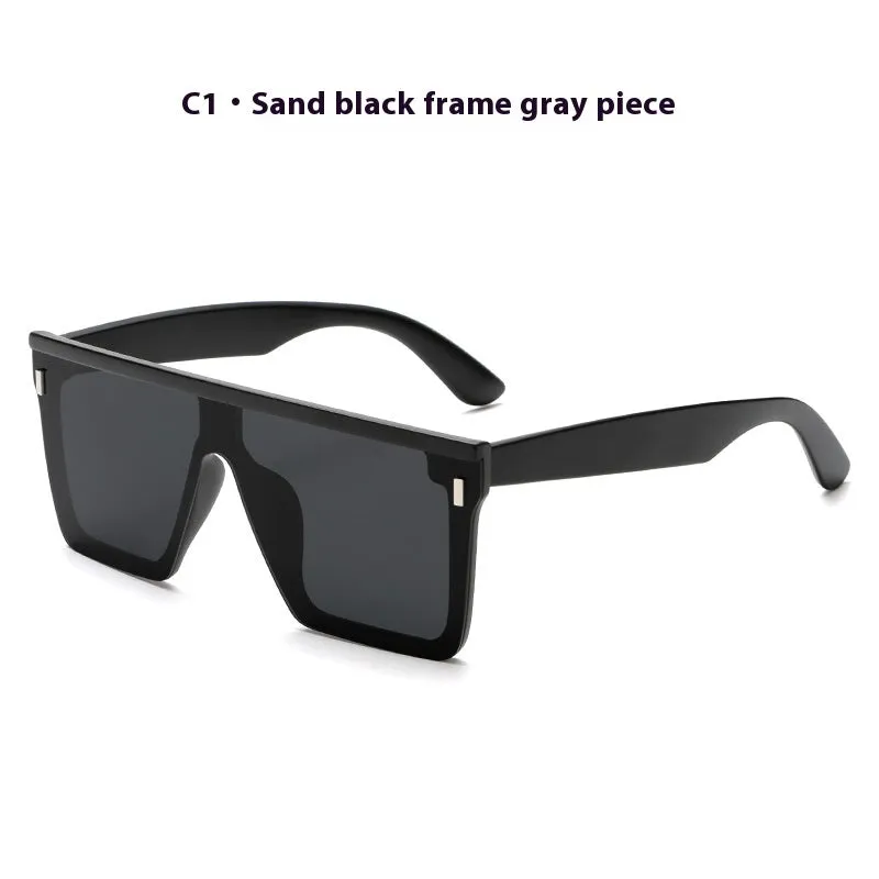 Polarised sun-resistant sunglasses with sand black frame and gray lenses for driving and outdoor use