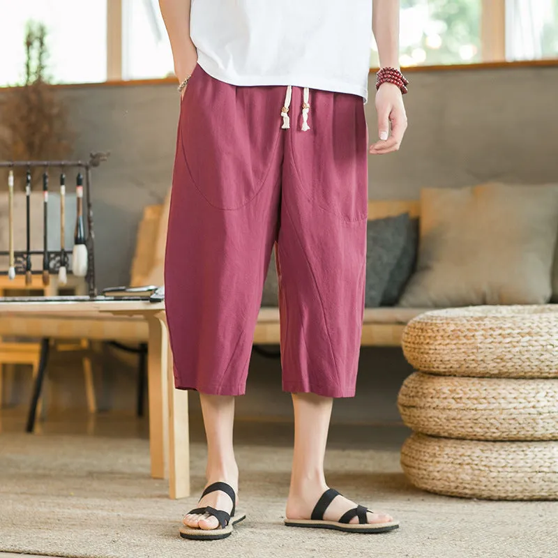 Women's plus size linen casual shorts in straight leg cut with skinny opening.
