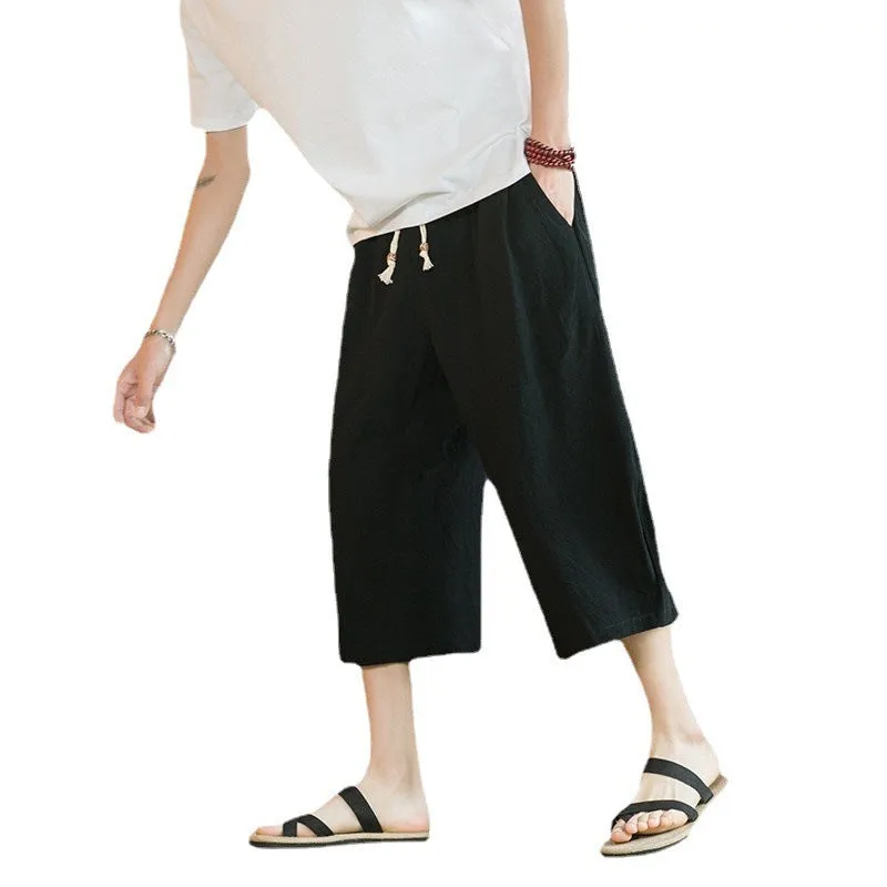Women's plus size linen casual shorts in straight leg cut with skinny opening.