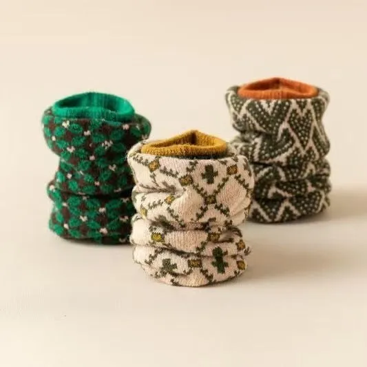 Women's mid-calf combed cotton double-knit retro ripple socks in mixed colours, jacquard pattern