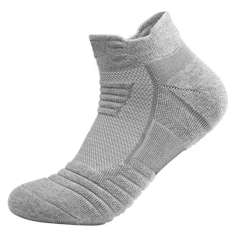 Men's cotton blend brushed sports socks in black, grey, and white, sizes 39-42 and 43-46